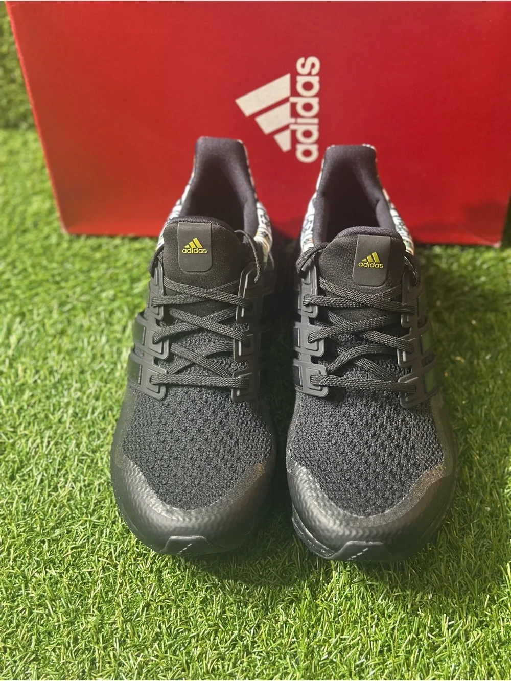 ADIDAS ULTRABOOST DNA , SIZE 7 MENS , COLOR:CORE BLACK/ GOLD METALLIC, NEW